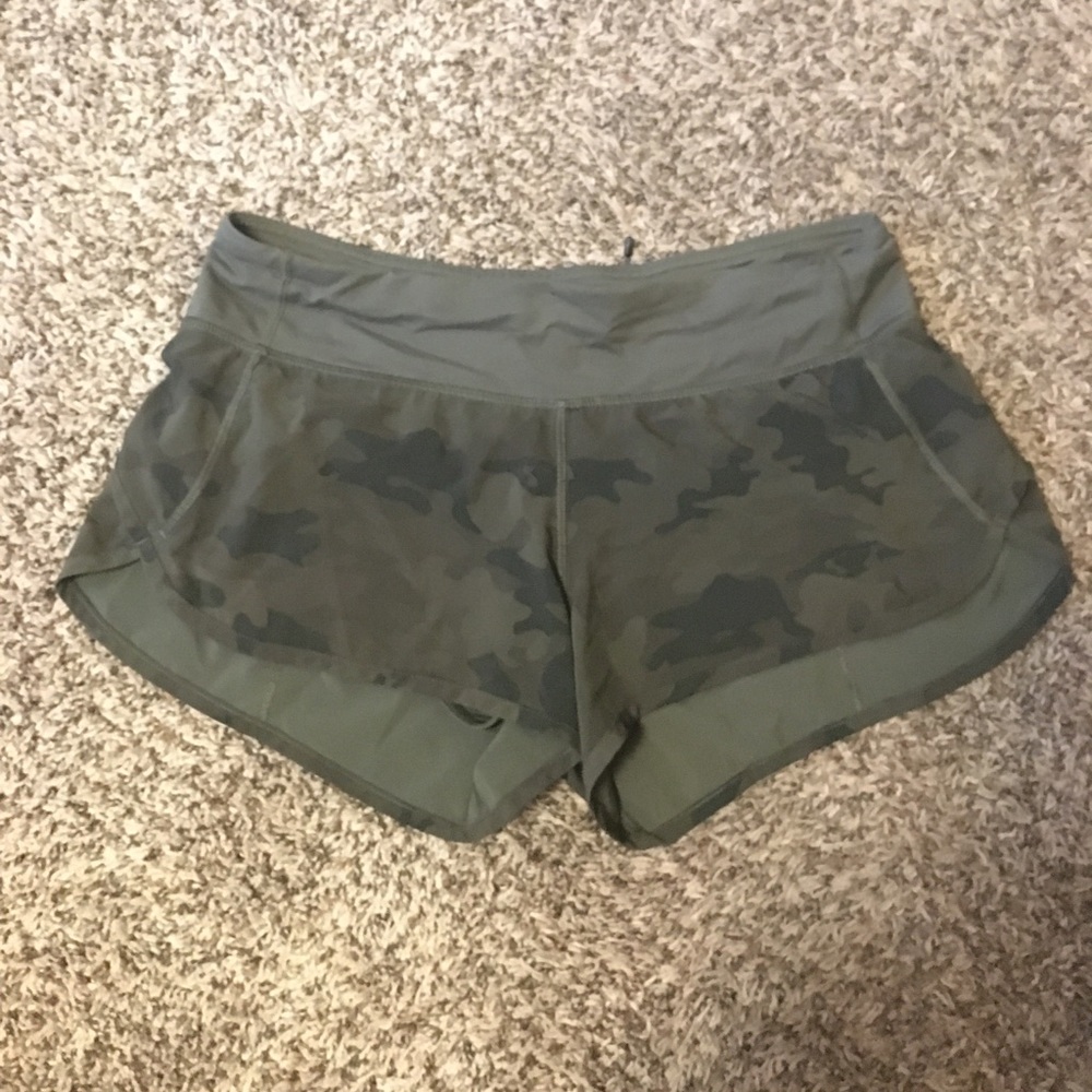 Women’s Lululemon shorts